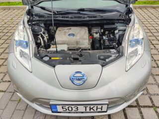 Nissan LEAF Tekna - 40Kwh - Akuga 80kW