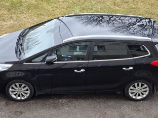 Kia Carens Comfort Pack Navi 1.7 104кВ
