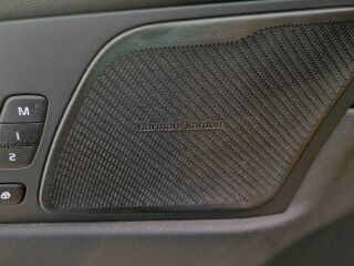 Volvo XC60 AWD Inscription Styling Kit 2.0 B5 KERS 173кВ