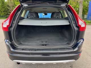 Volvo XC60 Momentum 2.0 R5 D3 100кВ