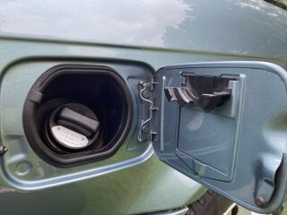 BMW 320 2.0 R6 110kW