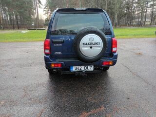 Suzuki Grand Vitara XL-7 2.0 80kW