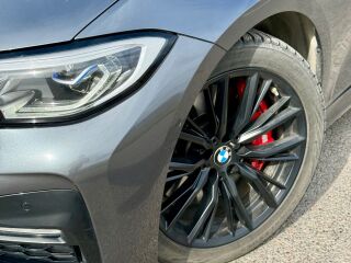 BMW 330 3.0 210kW