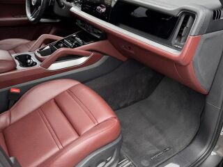 Porsche Cayenne S Sport Chrono 4.0 DWH 349kW