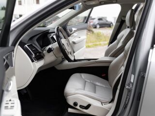 Volvo XC90 2.0 165kW