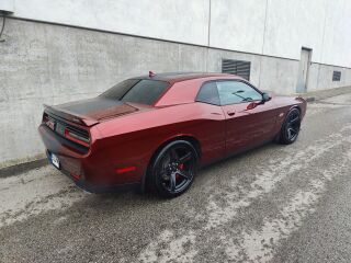 Dodge Challenger 6.4 V8 362kW