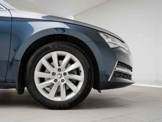 Skoda Superb iV Ambition 1.4 160кВ