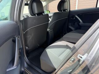 Toyota Avensis Linea Terra 1.6 97kW