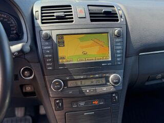 Toyota Avensis 2.2 130kW