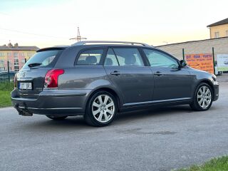 Toyota Avensis 2.0 R4 Diesel 93kW