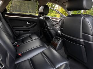 Audi A8 4.2 240кВ