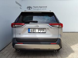 Toyota RAV4 Luxury Plus 129kW
