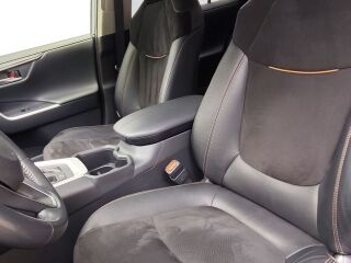 Toyota RAV4 Luxury Plus 131kW