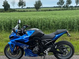 Suzuki GSX8R 61кВ