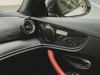 Mercedes-Benz E 220 COUPE 4 MATIC 9G AMG NIGHT PACKAGE 2.0 143кВ
