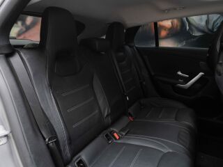 Mercedes-Benz CLA 200 2.0 110kW