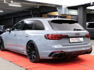 Audi RS 4 Avant quattro 3.0 331кВ