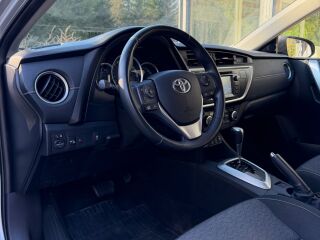 Toyota Auris 1.6 97kW