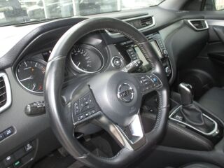 Nissan Qashqai 4WD Tekna 1.7 dCi 110kW