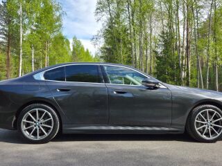 BMW i5 eDrive40 250kW
