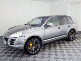 Porsche Cayenne Platinum Facelift ATM 3.0 TDI 176kW