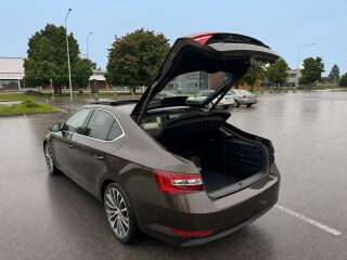 Skoda Superb 2.0 162kW