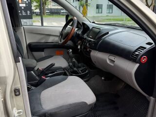 Mitsubishi L200 4x4 2.5 100kW