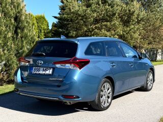 Toyota Auris Touring Sports Luxury Facelift 1.8 Hybrid Synergy Drive 90kW