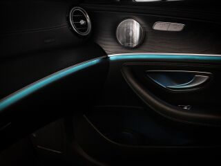 Mercedes-Benz E 300 E300e AMG 2.0 155kW