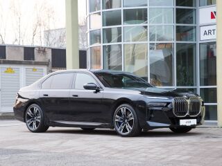 BMW 750 e Xdrive Individual 3.0 230kW