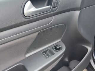 Volkswagen Golf 1.6 75kW