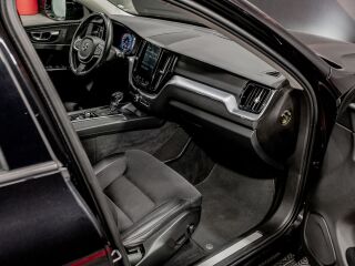 Volvo XC60 D4 Momentum 2.0 140kW