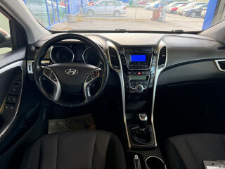 Hyundai i30 1.6 99kW