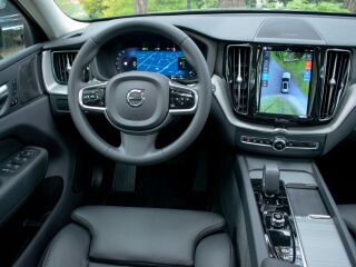 Volvo XC60 AWD T6 Long Range Bright Intelli PRO Wntr 2.0 T6 Recharge Plug-In Long Range 293kW
