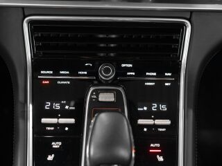 Porsche Panamera GTS 4.0 338kW