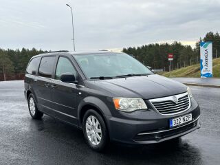 Lancia Voyager 2.8 120kW