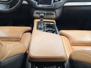 Volvo XC90 2.0 165kW