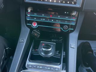 Jaguar F-Pace 2.0 132кВ