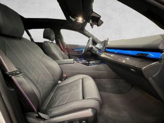 BMW i5 M60 xDrive M-Sportpakett Pro 442kW