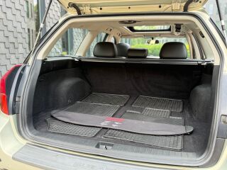 Subaru Outback Premium Edition 2.5 121кВ
