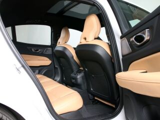 Volvo S60 AWD ULTIMATE DARK LUXURY XENIUM FULL 2.0 B5 KERS Mild Hybrid 184kW