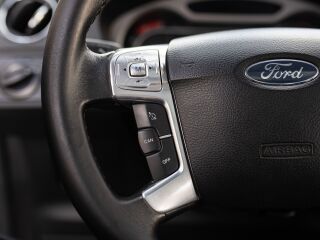 Ford S-MAX Elegance Edition 2.0 103kW