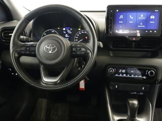 Toyota Yaris Active 68кВ