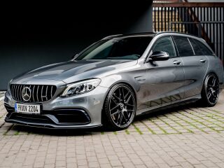 Mercedes-Benz C 63 AMG Biturbo 4.0 V8 350kW