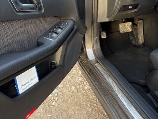 Mercedes-Benz E 220 BlueEfficiency Avantgarde 2.1 120kW