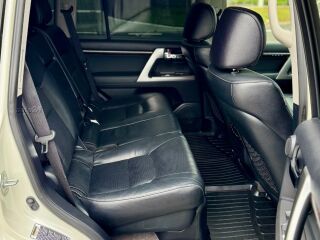 Toyota Land Cruiser V8 Excutive 4.5 V8 200kW