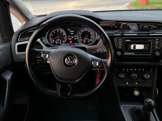 Volkswagen Touran 1.2 81kW