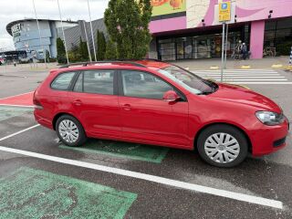 Volkswagen Golf 1.6 77кВ