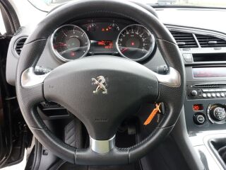Peugeot 5008 Style Facelift 1.6 R4 HDi 84kW