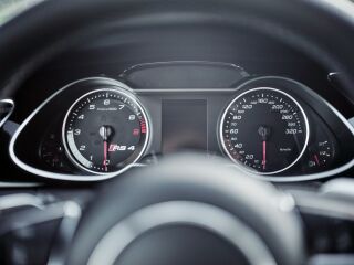 Audi RS 4 V8 Bang&amp;amp;Olufsen 4.2 331kW